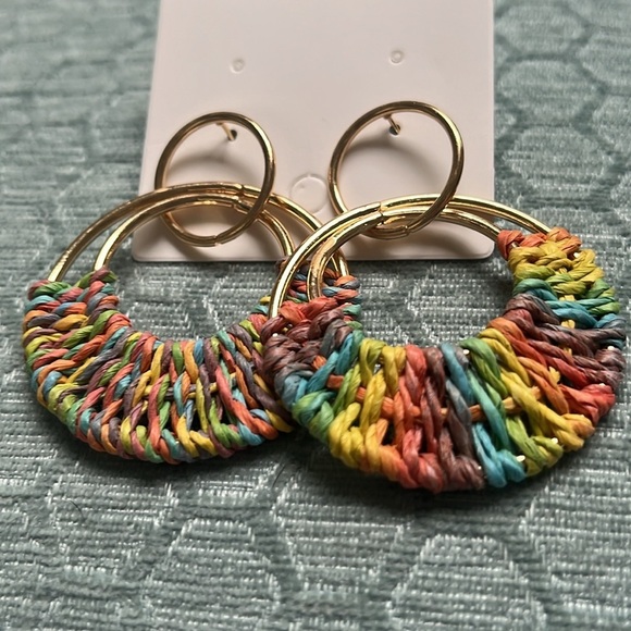 Pink Bohemian Woven Raffia Dangle Earrings - Picture 1 of 4